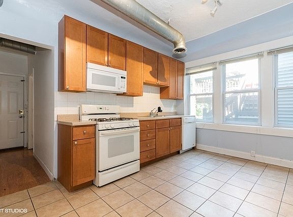 5th image of 2444 N Campbell Ave APT 1