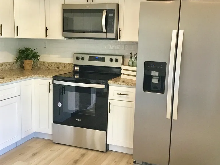 437 Via Palermo Ct — Photo 11