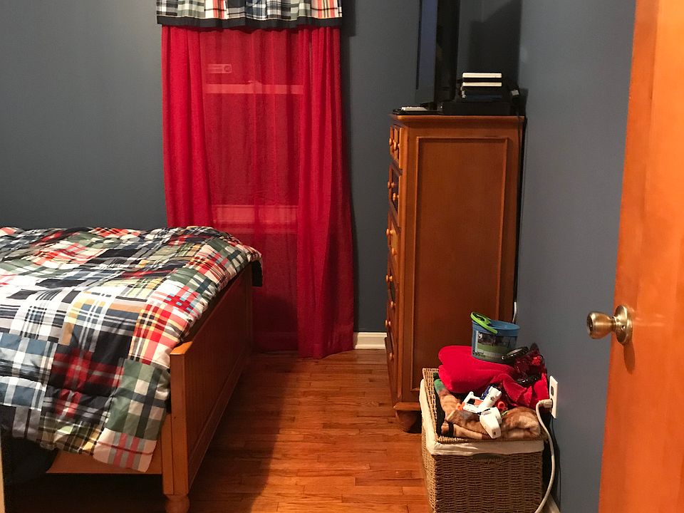 1st image of 110 Kelly Ct