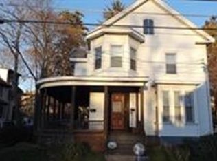 10 Arlington Rd #1, Woburn, MA 01801