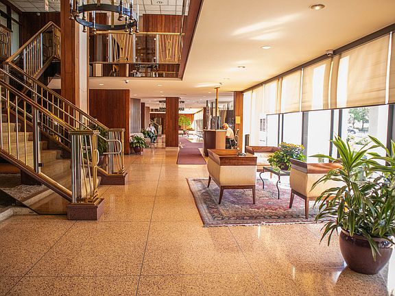 2nd image of 3200 N Lake Shore Dr APT 1701
