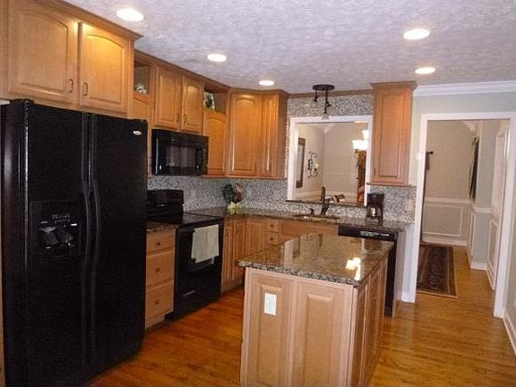 3rd image of 1792 Buckingham Ct