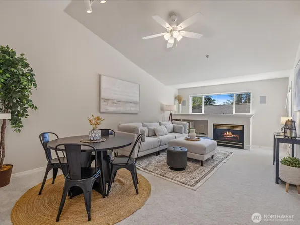 11518 12th Avenue W #D304, Everett, WA 98204