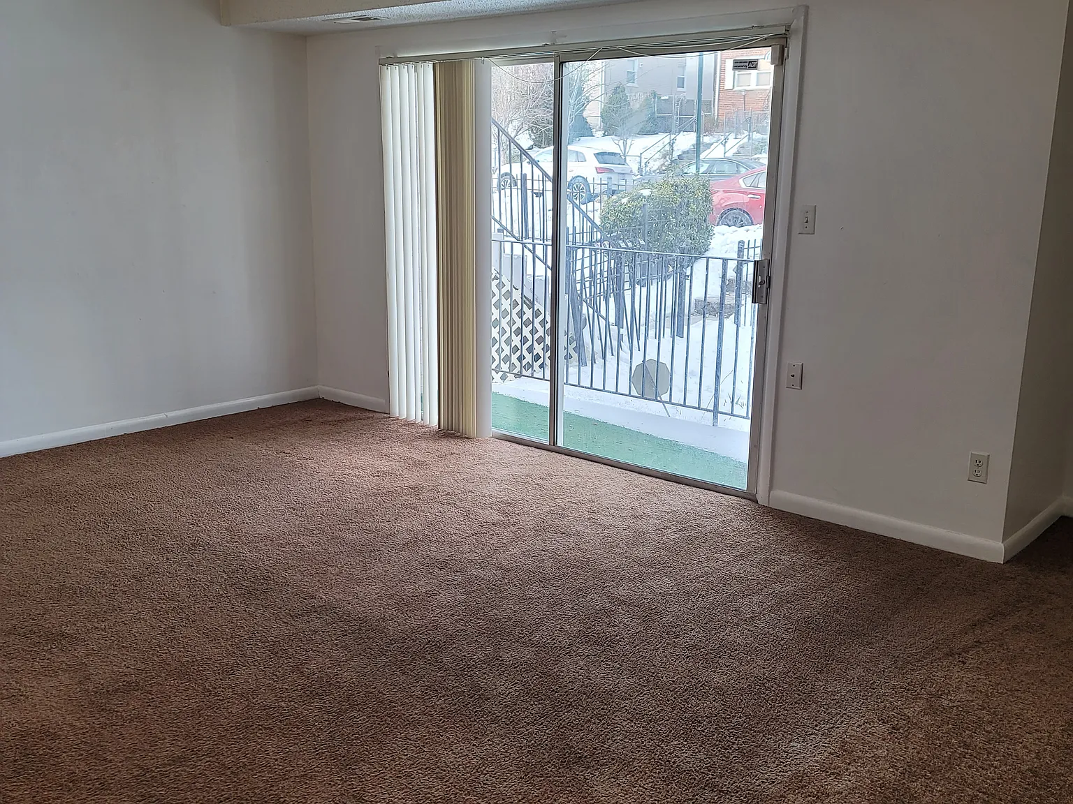2 bed, 768 sqft, $1,400 — Photo 4