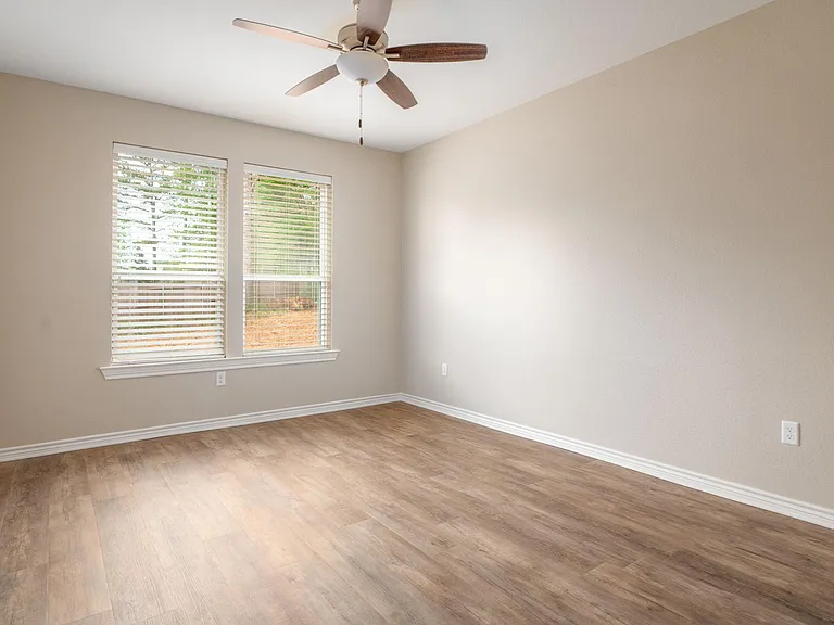 223 Shahan Trl — Photo 7