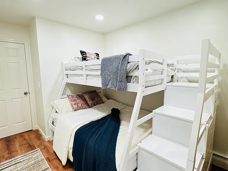 102 Nelson Ave #2 — Photo 5