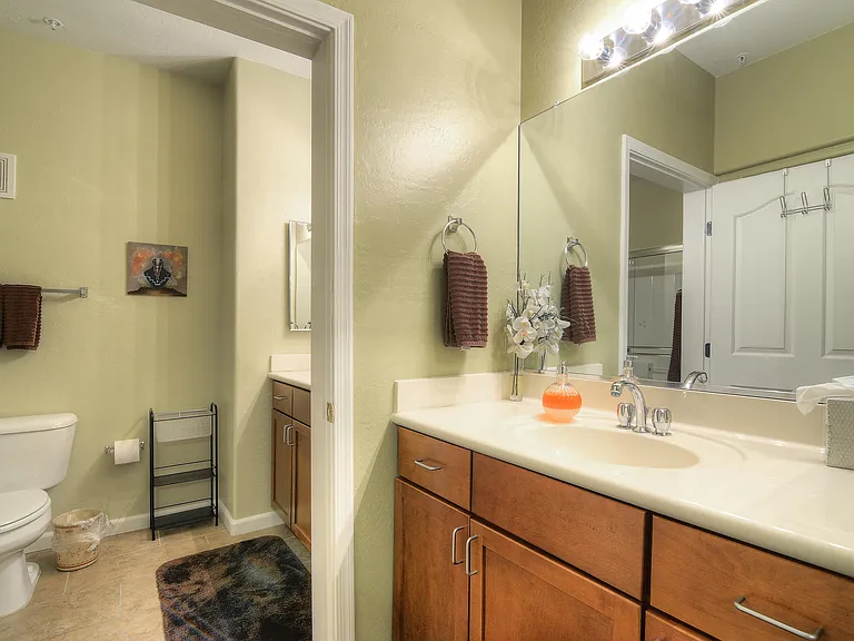 16307 E Arrow Dr #106 — Photo 23