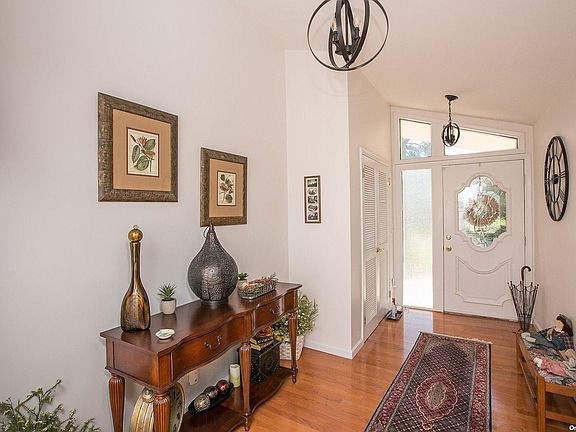 3rd image of 3 Rosita Ln