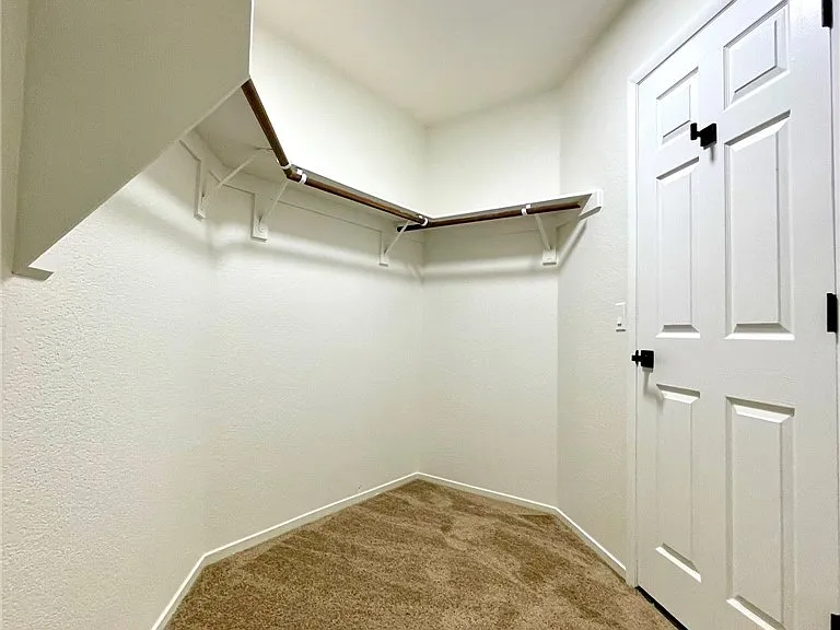 1326 Pine Terrace Ct — Photo 33