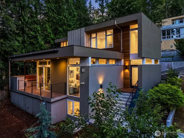 10827 NE 108th Lane, Kirkland, WA 98033