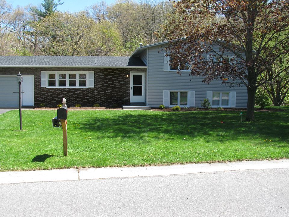 206 Park View