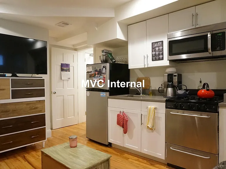 10 Brainerd Rd #17 — Photo 2