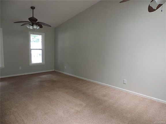 5th image of 4600 Mason Run Ct