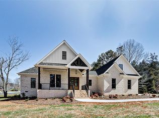 2148 Patriot Woods Dr, Asheboro, NC 27205