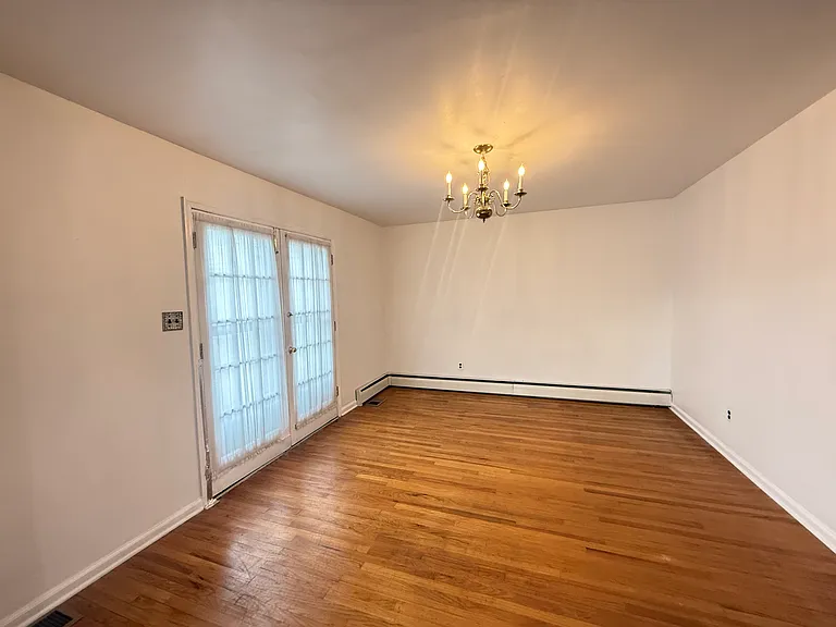338 Rees Dr — Photo 17