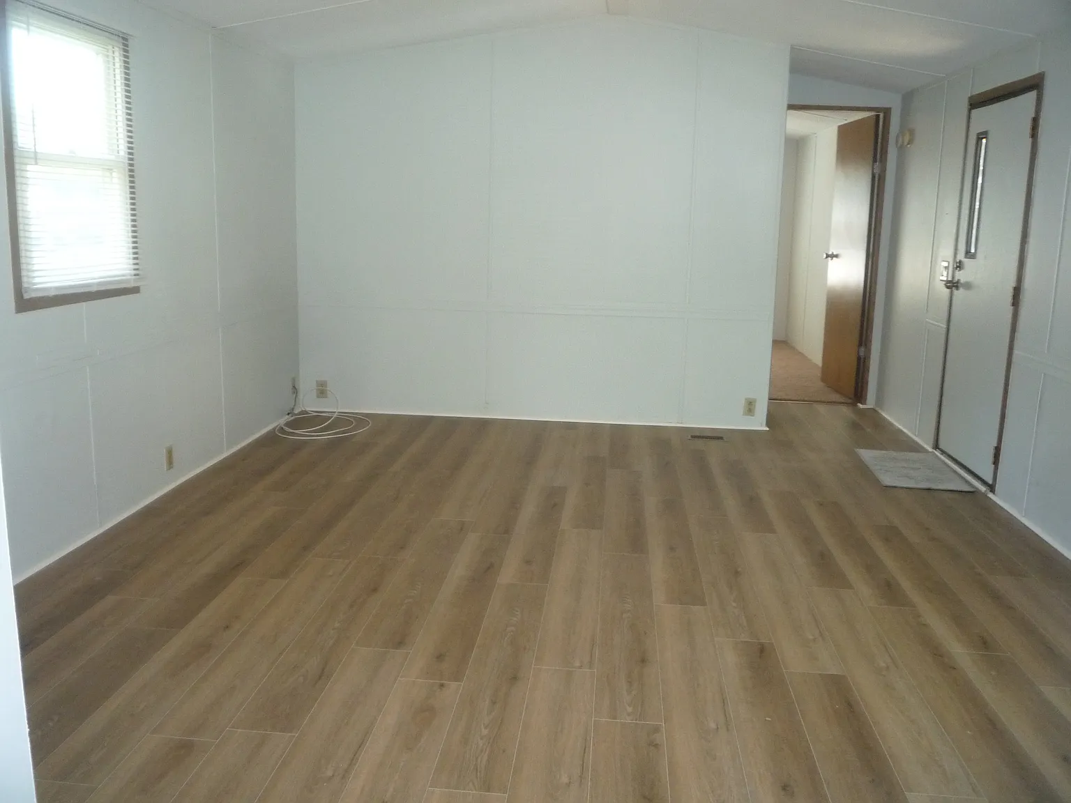 2 bed, 1.5 bath, 960 sqft, $800 — Photo 4