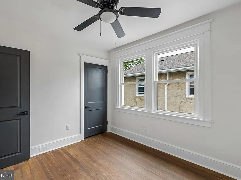 114 Conestoga Rd — Photo 43