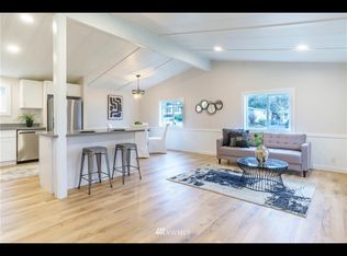 12817 NE 198th Ct, Bothell, WA 98011