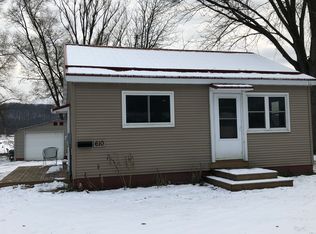 610 Dwight St, Boscobel, WI 53805