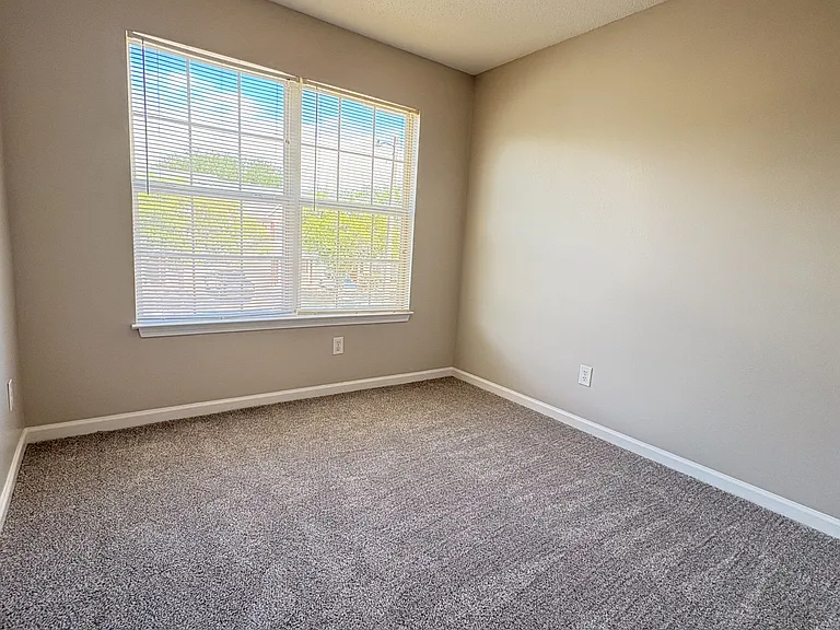 147 Swaying Pine Ct #1 — Photo 4
