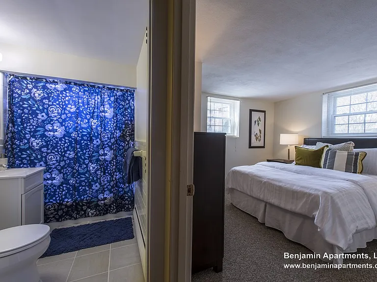 8 Brattle Dr #3 — Photo 3
