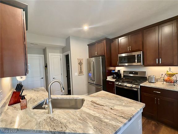 5th image of 133 Larimar Dr Unit 133