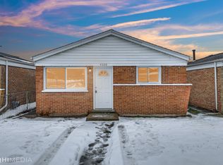 4020 W 135th Pl, Robbins, IL 60472