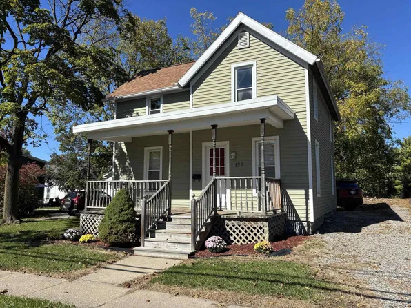 122 W Beecher St, Adrian, MI 49221