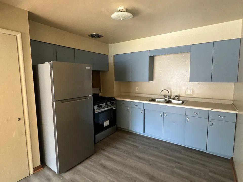 8115 W Hampton Ave #3