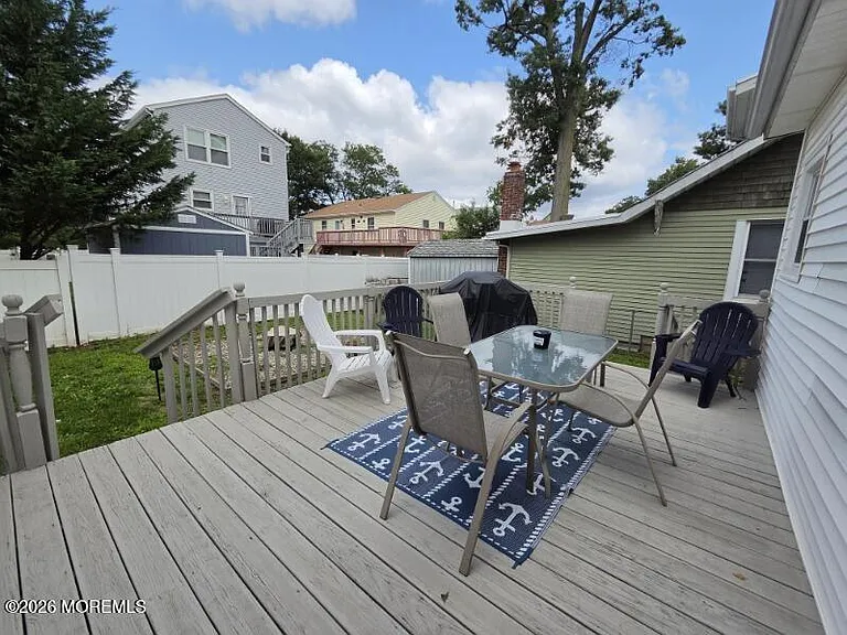 37 Beacon Blvd — Photo 11