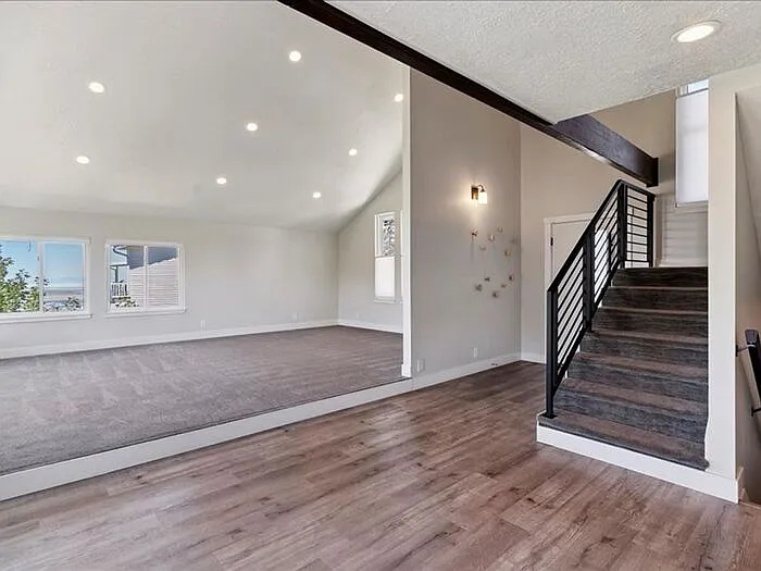 6 bed, 3.5 bath, 3872 sqft, $3,395 — Photo 2
