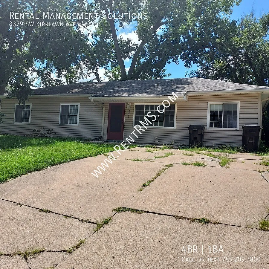 3379 Sw Kirklawn Ave - 4 Bed/1 Bath — Photo 2