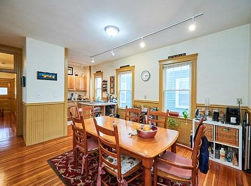 4th image of 171 Tremont St #175