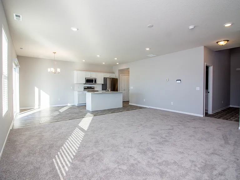 1003 W Hamilton Rd N — Photo 11