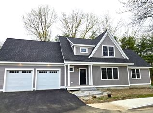 23 Shearwater Dr, Portsmouth, NH 03801