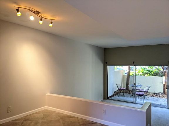 4th image of 1046 Miramonte Dr APT 7