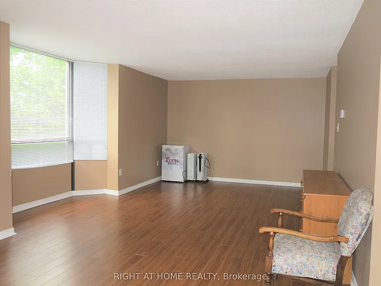 570 Proudfoot Ln #509 — Photo 6