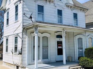 20 4th St, Slatington, PA 18080