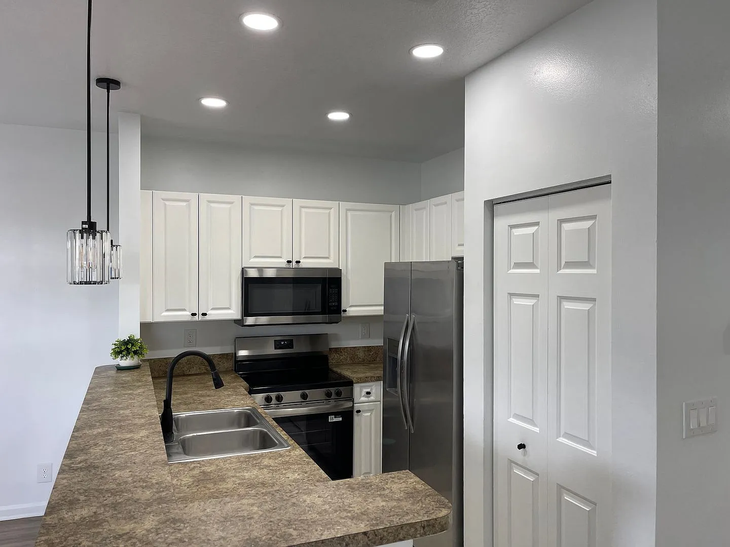 3102 Coral Ridge Dr — Photo 4