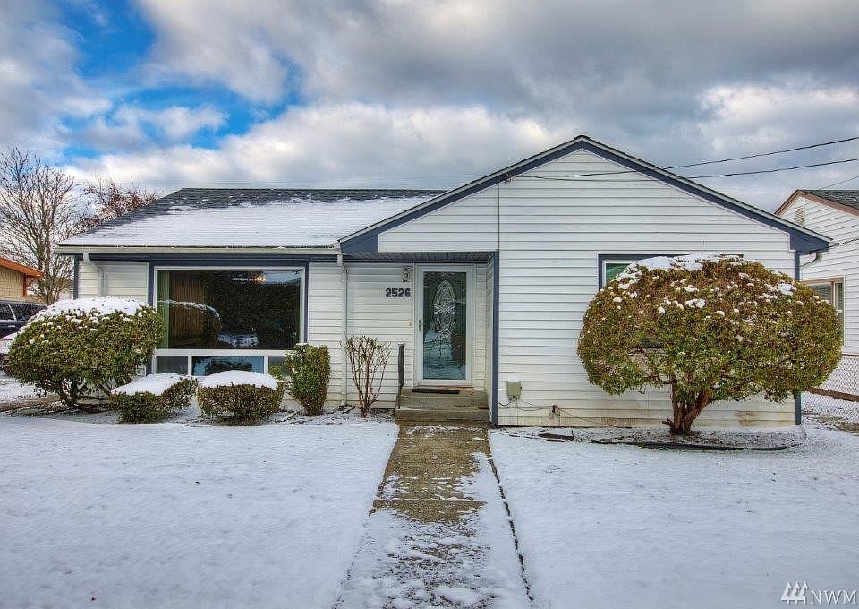 1st image of 2526 Mt View Ave W