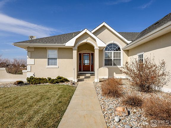 2nd image of 321 N Shore Cir