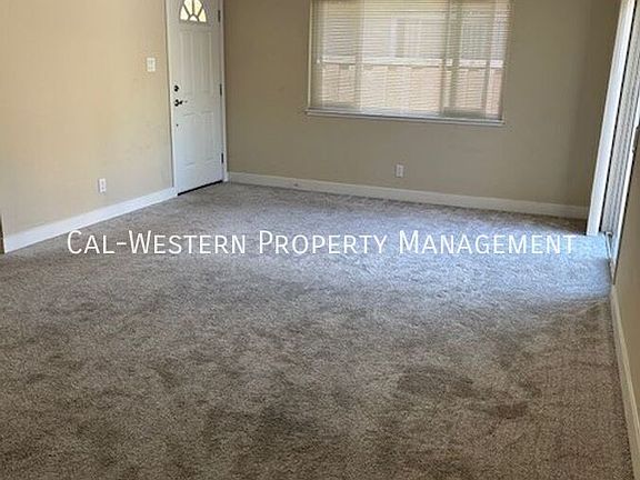 3rd image of 496 Westlake Dr