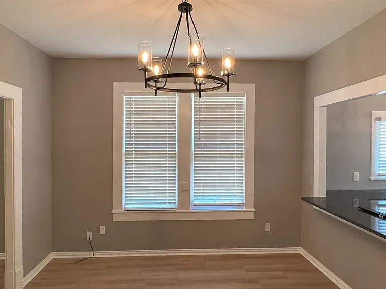 733 N Wall St — Photo 5