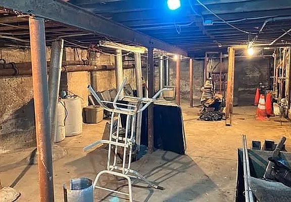 5th image of 3723 Avenue S