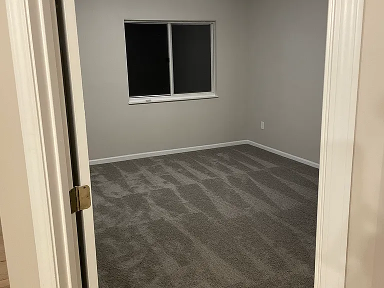 400 Lakeview Dr #9 — Photo 7