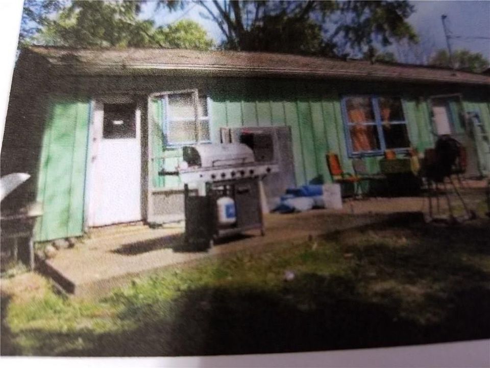 2nd image of 5819 W Suburban Dr