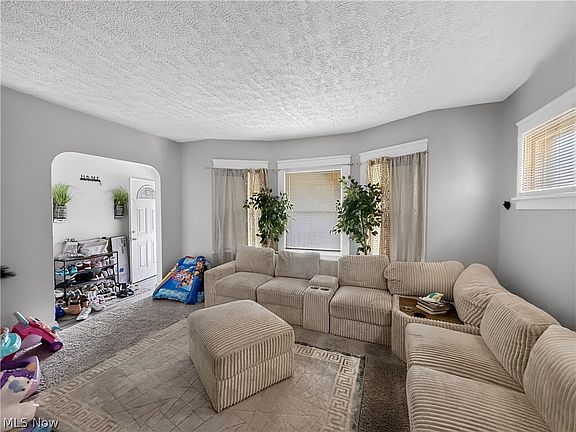 4th image of 3641 E 149th St