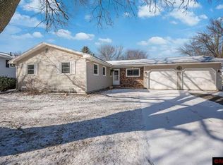 1715 Candi Ln, North Mankato, MN 56003