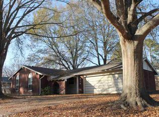 314 Club Ln, Conway, AR 72034