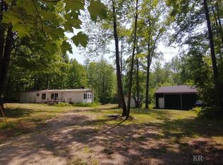 295 W Youngs Rd, Gladwin, MI 48624